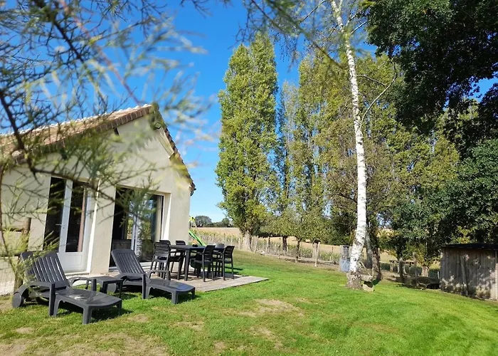 Nyaraló Avec Vue Imprenable Sur La Campagne